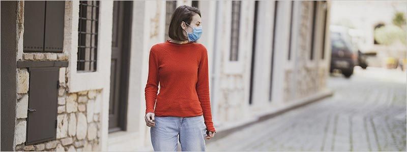 Donna con mascherina - Emergenza Covid19